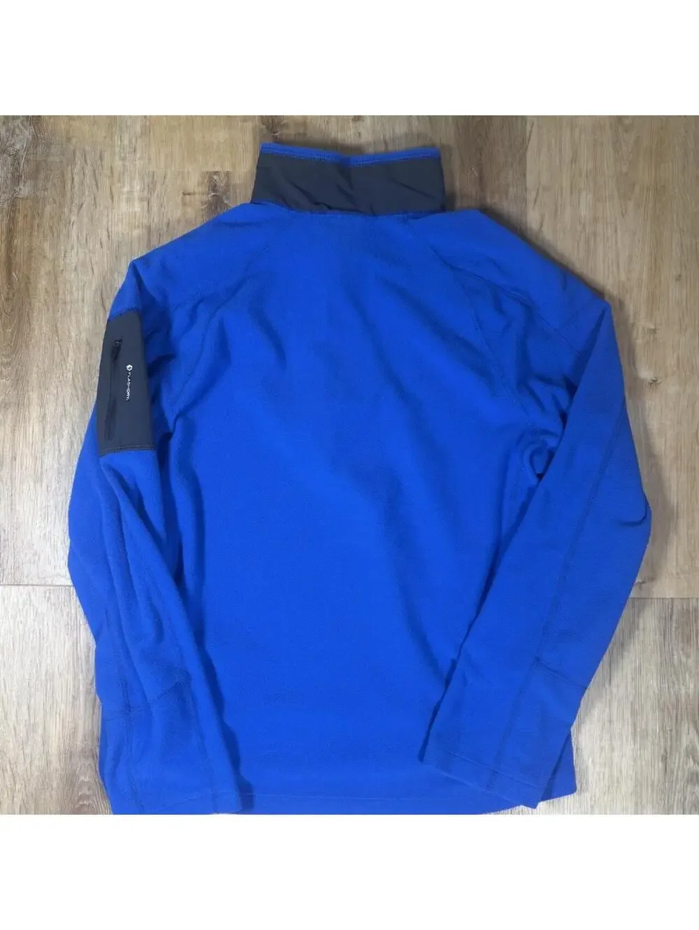 The North Face Blue Quarter-Zip Fleece – Size L